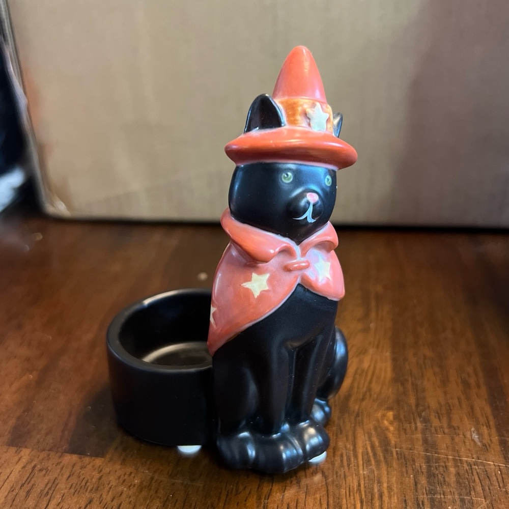 Yankee Candle Halloween Black Cat with Cape Votive Tea Light Candle Holder 4.75"